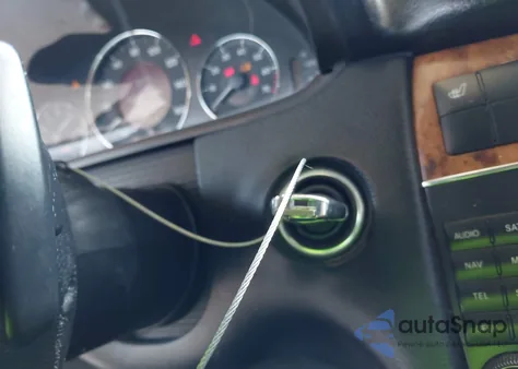 2008 Mercedes-Benz Clk 550 from USA, damaged, VIN WDBTK72F58T089686